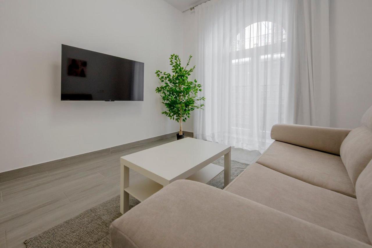 Suara Apartamentos 1 Madrid Exteriér fotografie